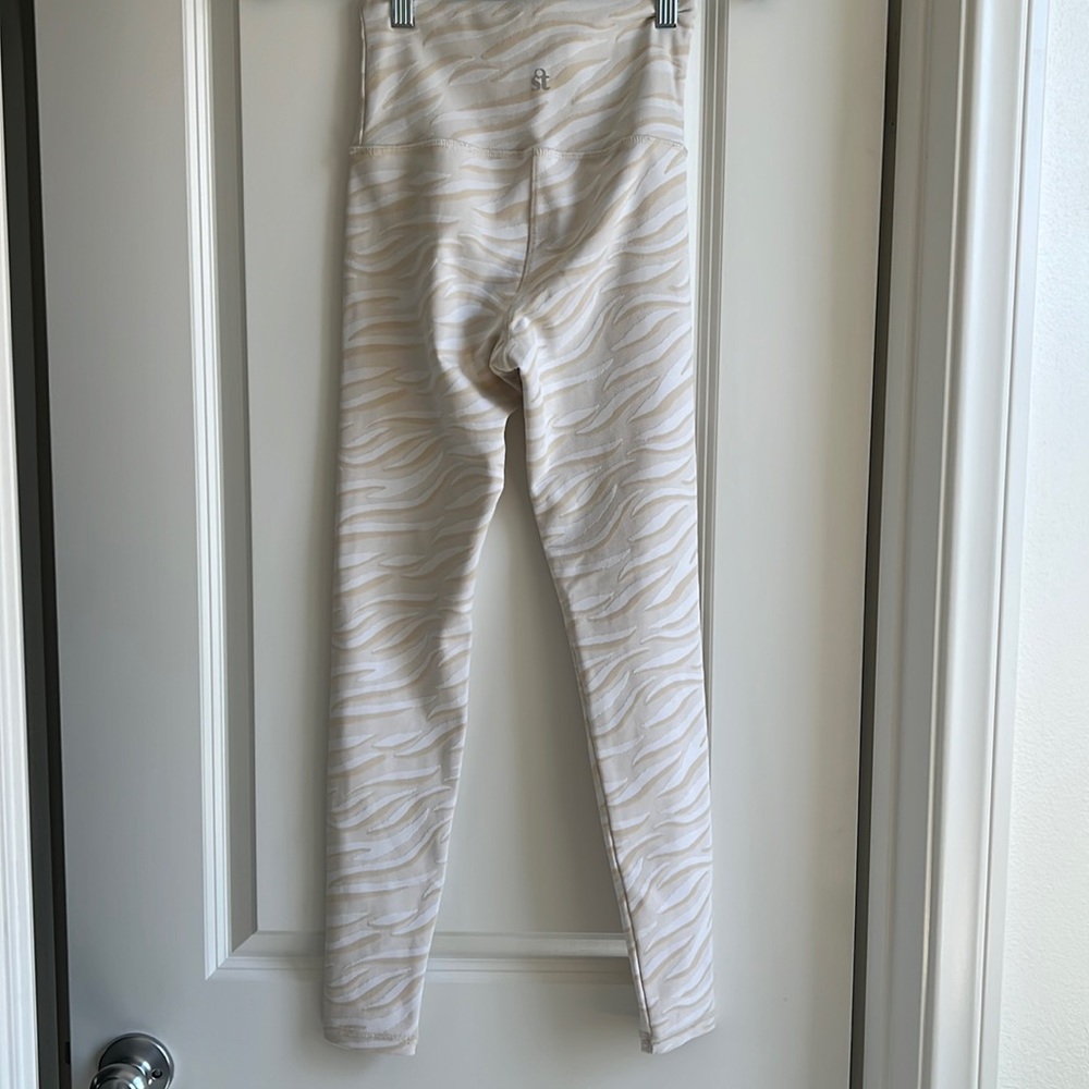 Strut This Zebra Cream Leggings